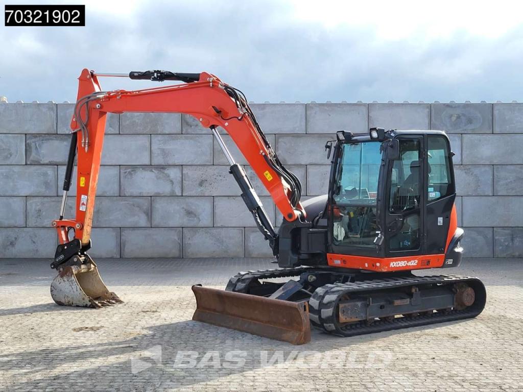 Kubota KX080-4 Photo 2
