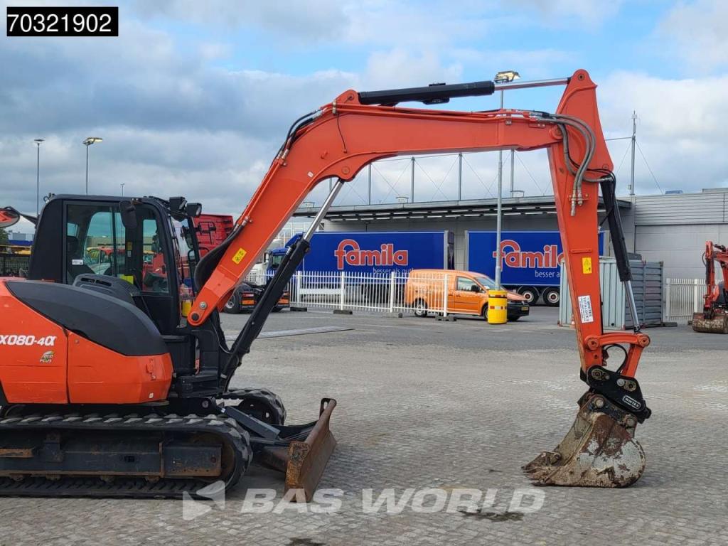 Kubota KX080-4 Photo 9