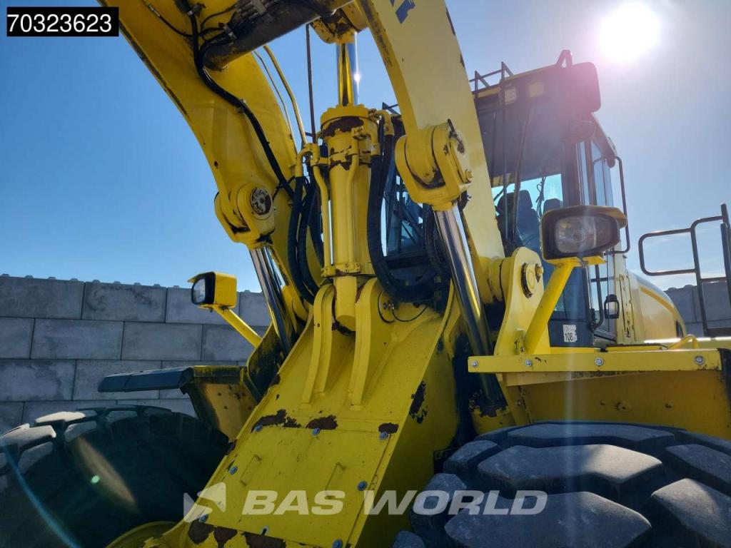 Hyundai HL980 High Tip Bucket Photo 15