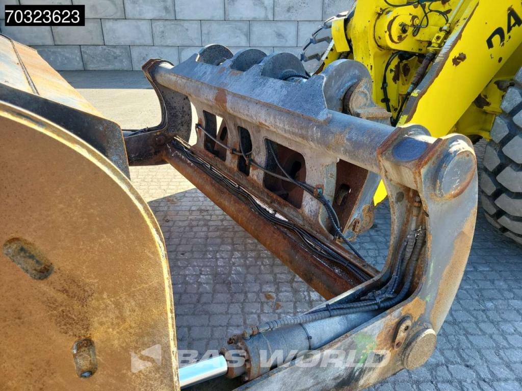 Hyundai HL980 High Tip Bucket Photo 18