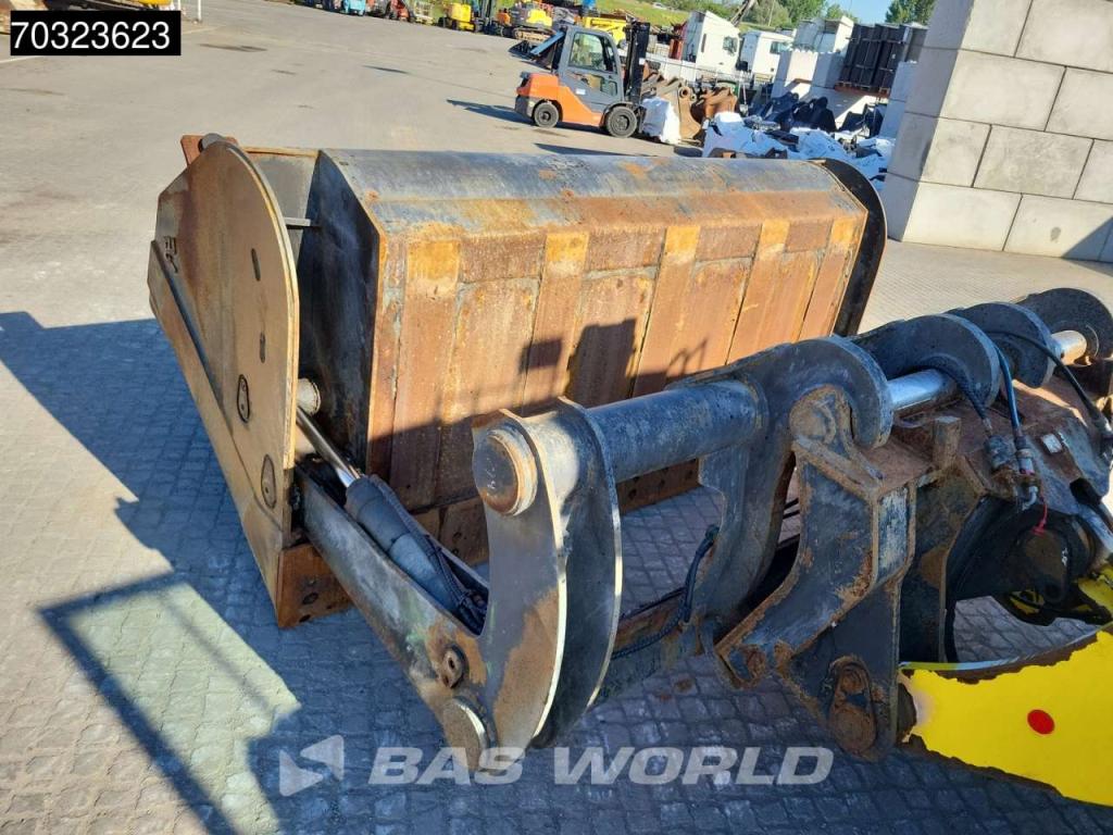 Hyundai HL980 High Tip Bucket Photo 19