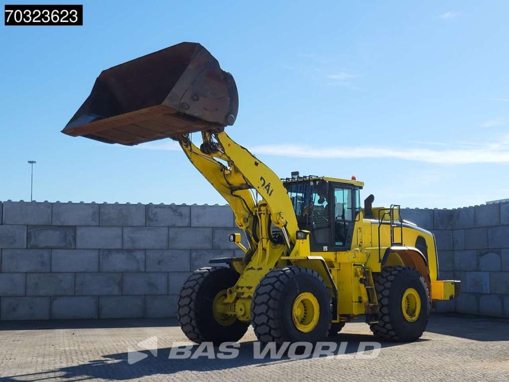 Hyundai HL980 High Tip Bucket Photo 2