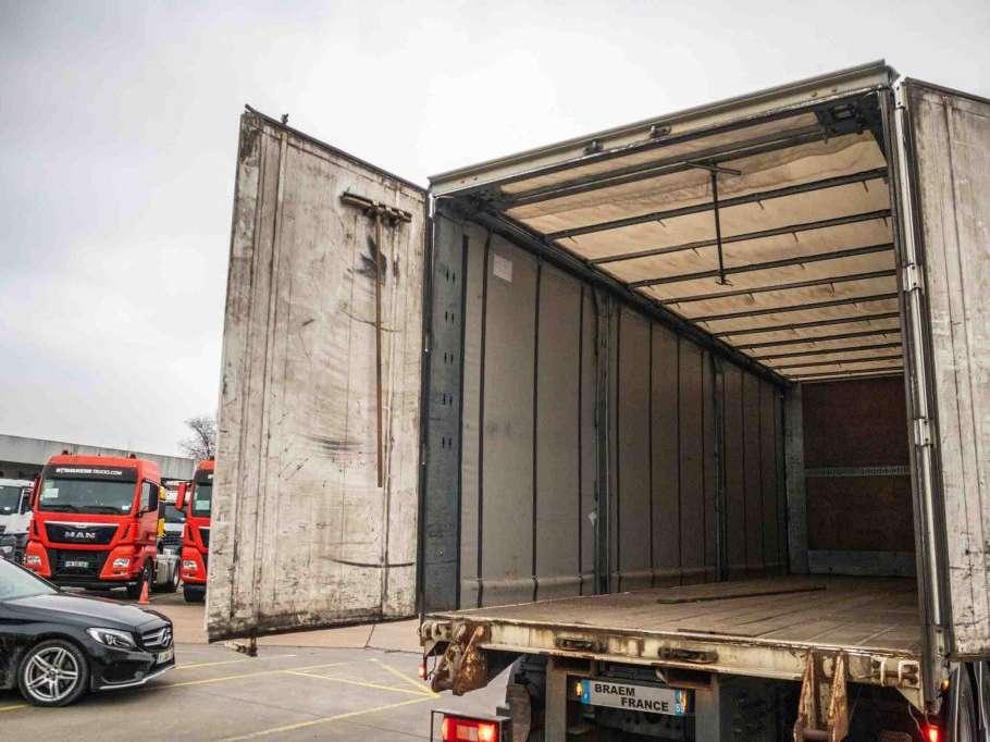 Volvo FM 330+10 pneus/tires-intarder Photo 5