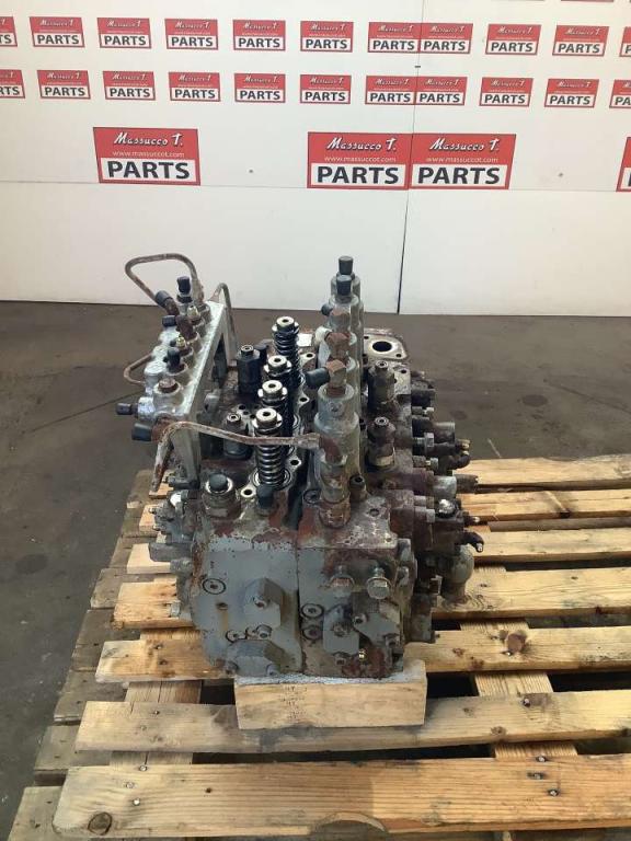 Distributeur hydraulique pour Hitachi ZX280LCN-3 Photo 2