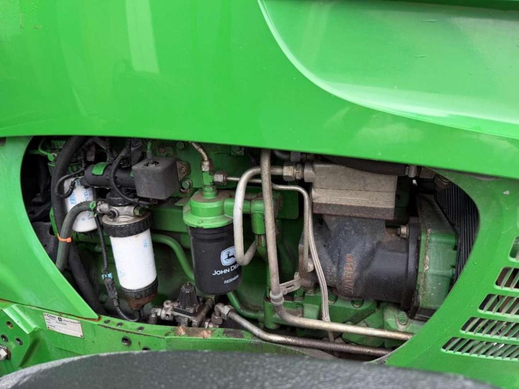 John Deere 7930 PowerQuad - Front PTO Photo 19