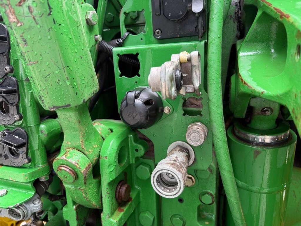 John Deere 7930 PowerQuad - Front PTO Photo 21