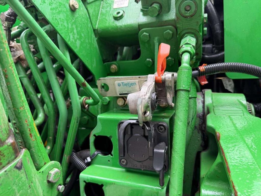 John Deere 7930 PowerQuad - Front PTO Photo 22