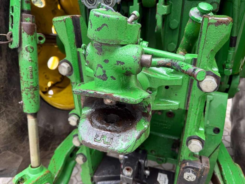 John Deere 7930 PowerQuad - Front PTO Photo 23
