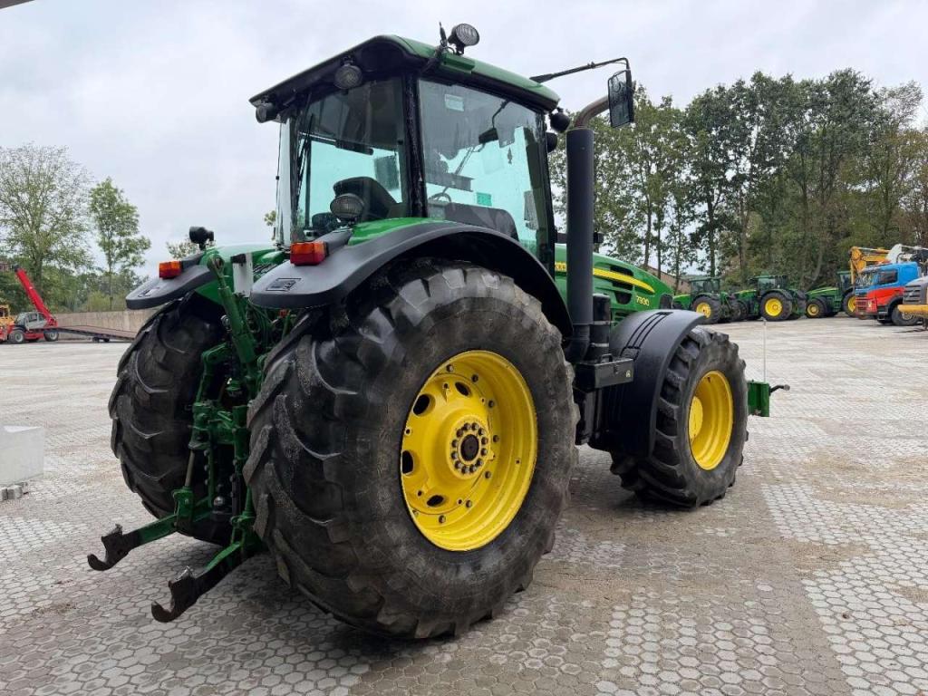 John Deere 7930 PowerQuad - Front PTO Photo 6