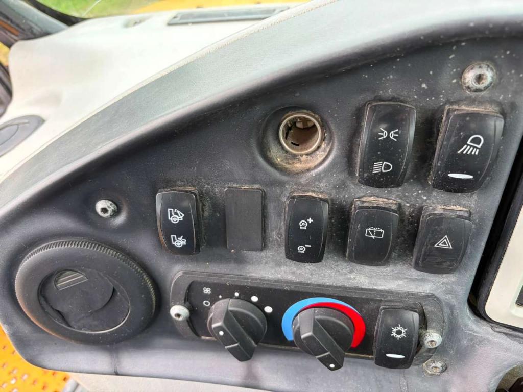 Caterpillar 745C Photo 23