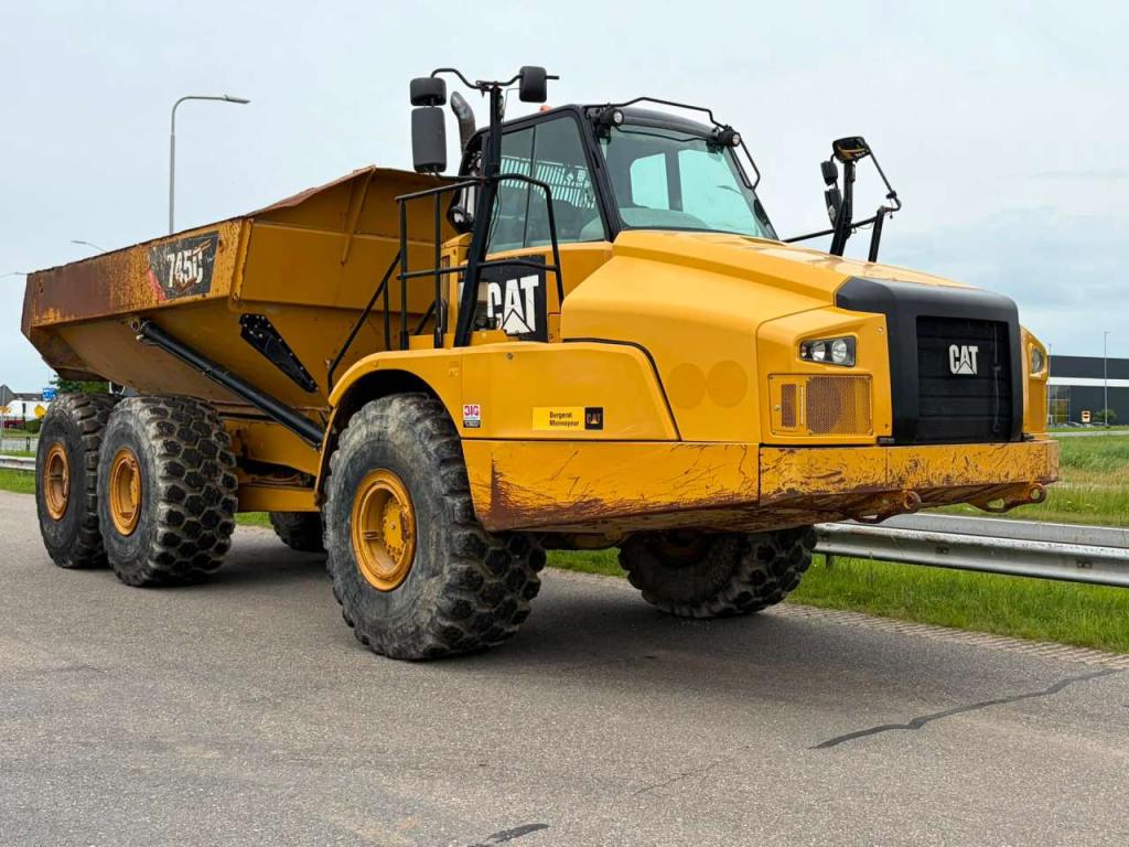 Caterpillar 745C Photo 7