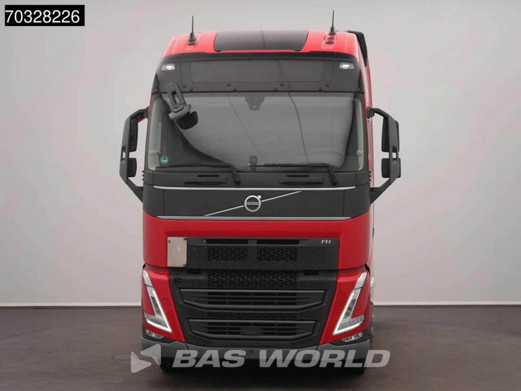 Volvo FH 460 4X2 XL 2x Tanks Navi ACC Photo 11