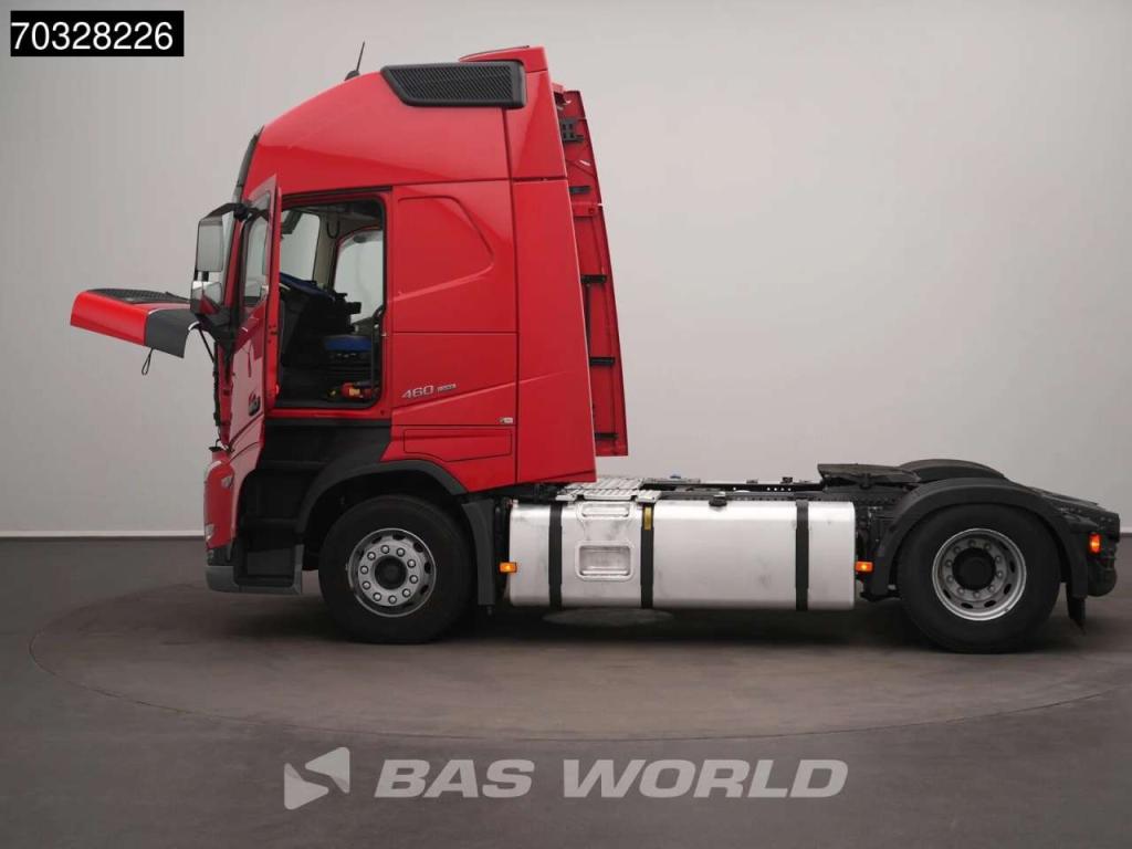 Volvo FH 460 4X2 XL 2x Tanks Navi ACC Photo 26