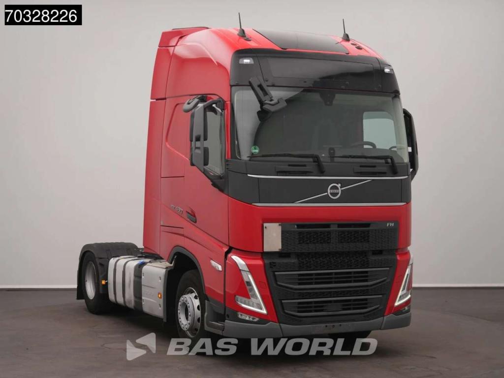 Volvo FH 460 4X2 XL 2x Tanks Navi ACC Photo 7