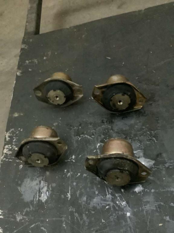 SUPPORTI MOTORE PER YANMAR 4TNE88 Axe Photo 2