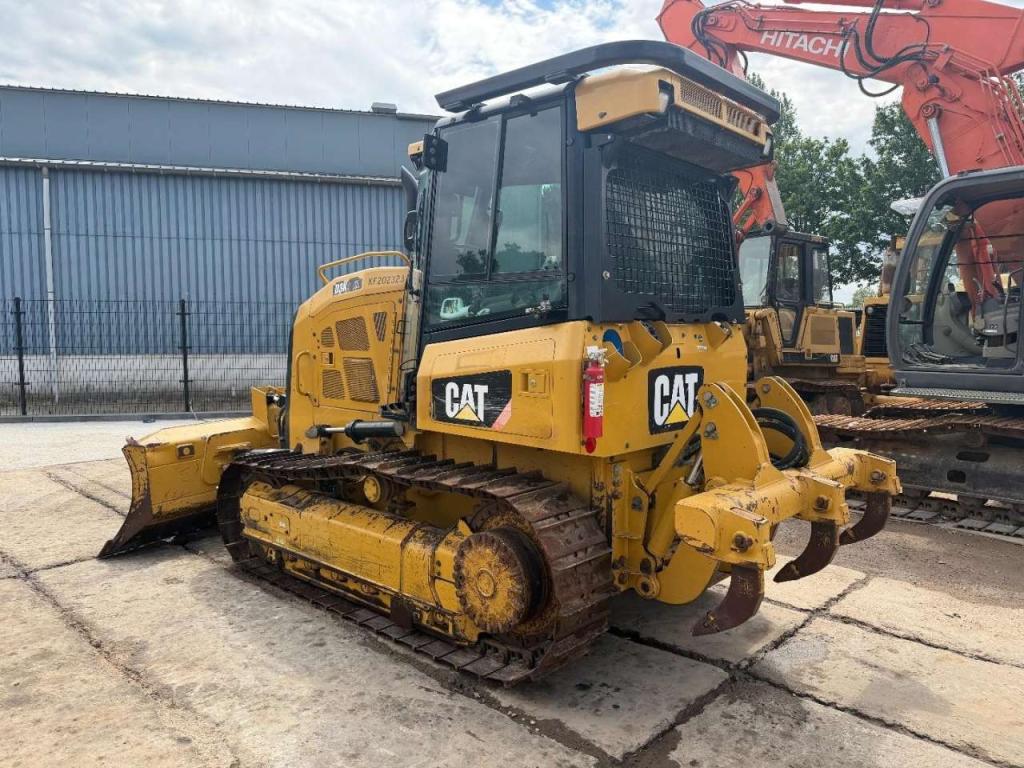 Caterpillar D3K2 XL Ripper Photo 3