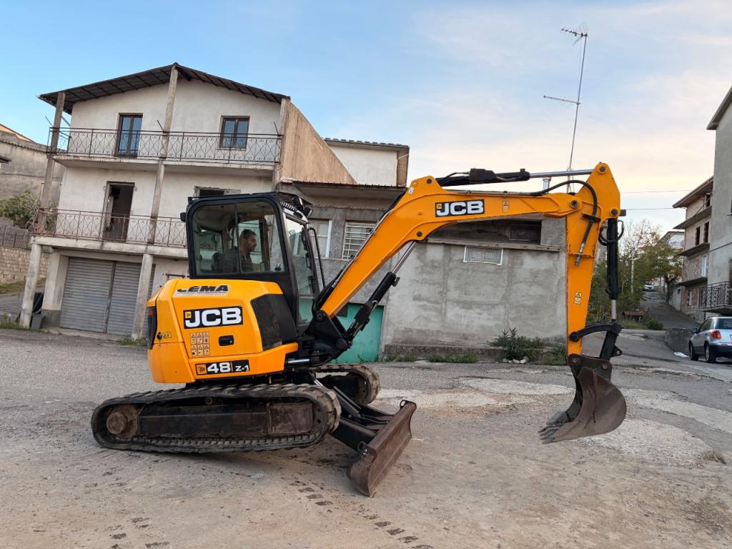JCB 48 z 1 Photo 2