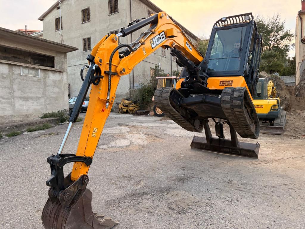 JCB 48 z 1 Photo 6