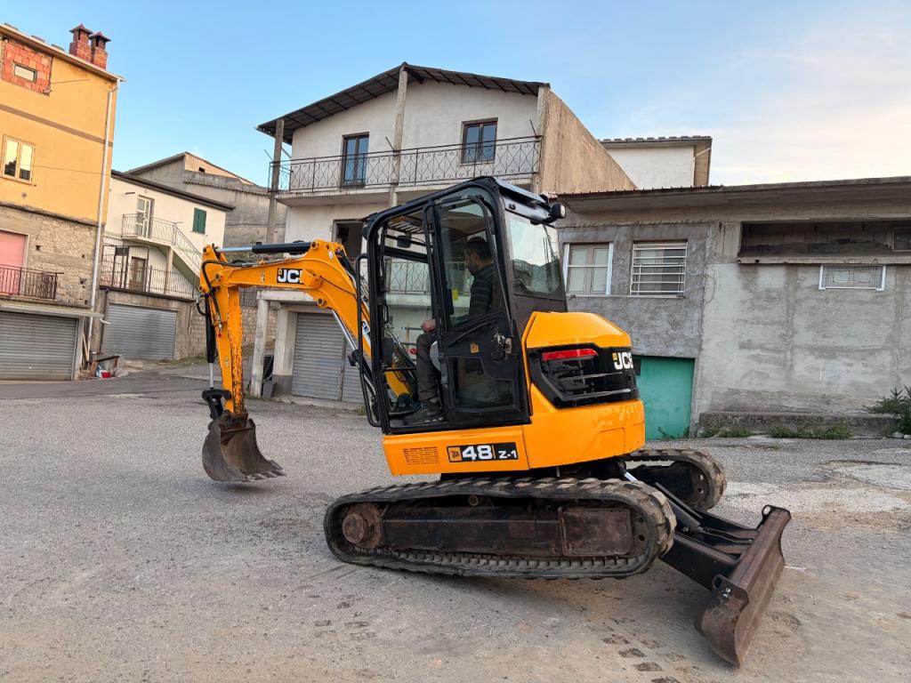 JCB 48 z 1 Photo 9