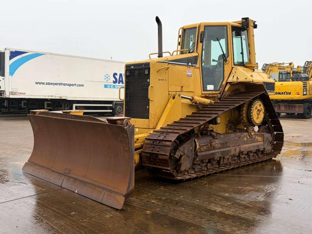 Caterpillar D6N XL Photo 2