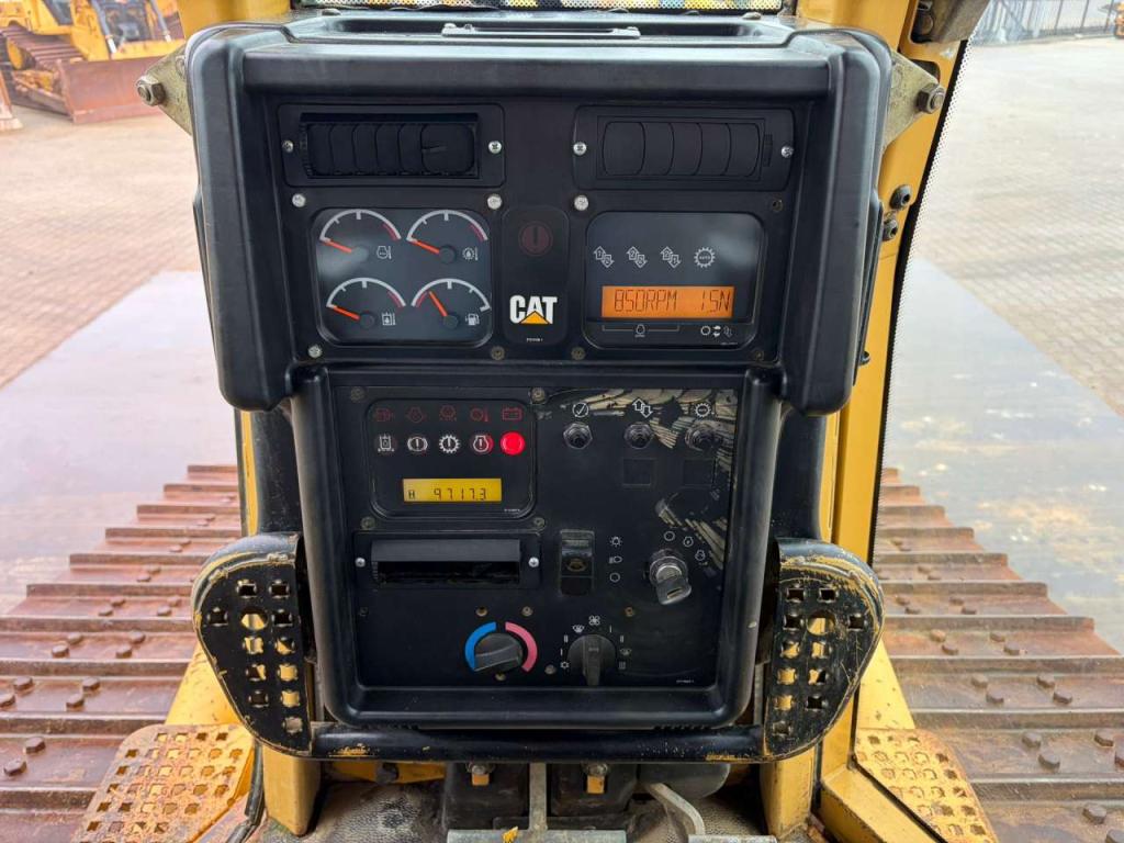Caterpillar D6N XL Photo 23