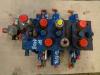 Distributeur hydraulique pour New Holland W 110 B Photo 1 thumbnail
