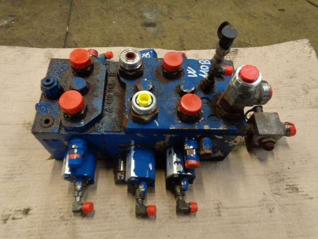 Distributeur hydraulique pour New Holland W 110 B Photo 4