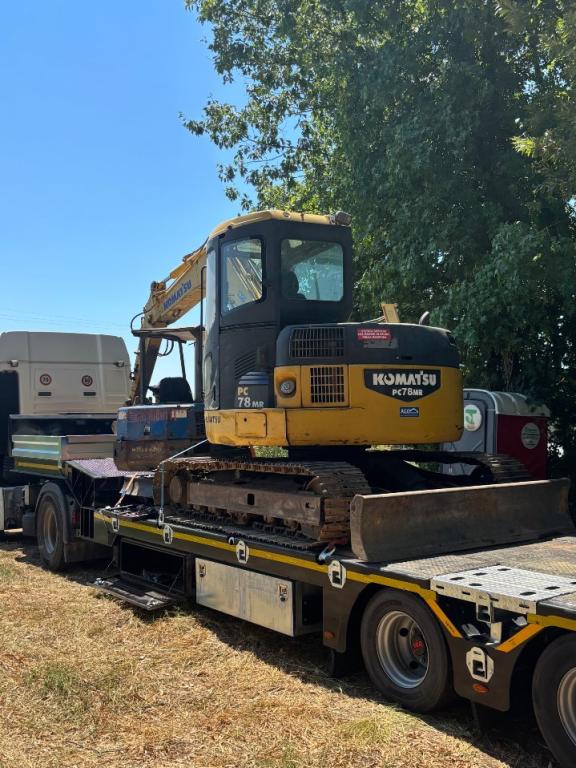 Komatsu PC78 MR-6 Photo 5