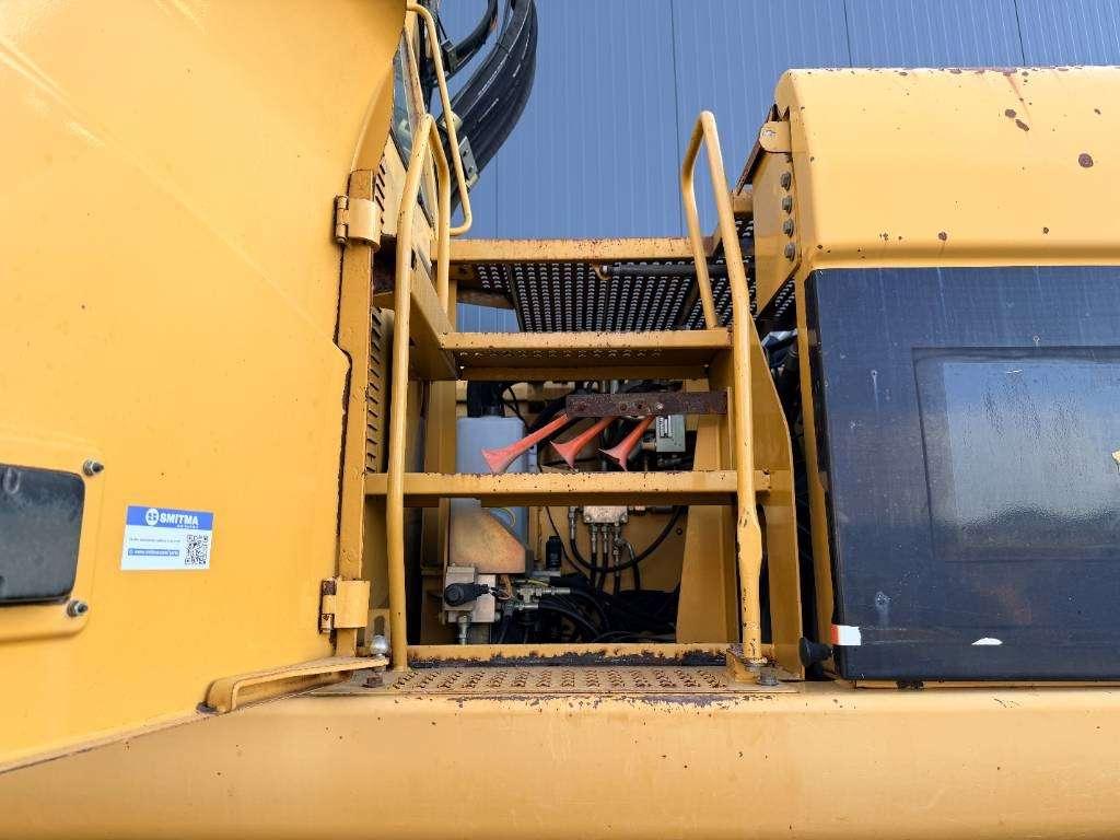 Caterpillar M318C Photo 17