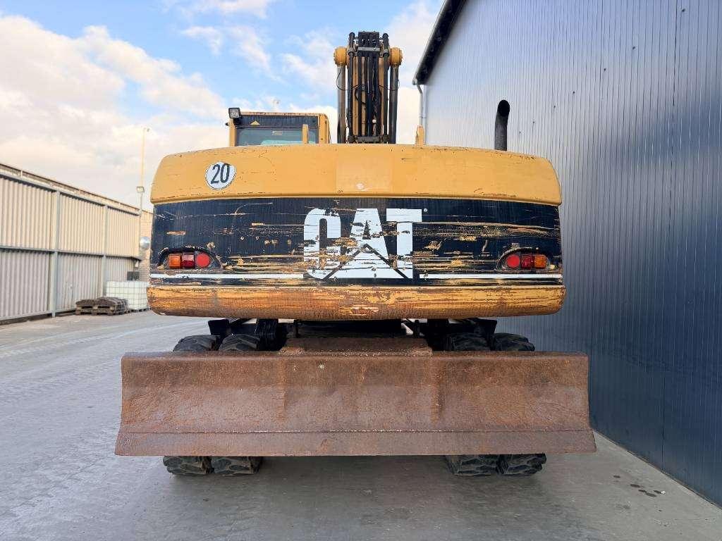 Caterpillar M318C Photo 2