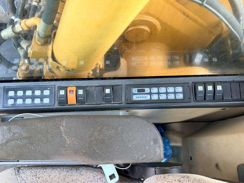 Caterpillar M318C Photo 9