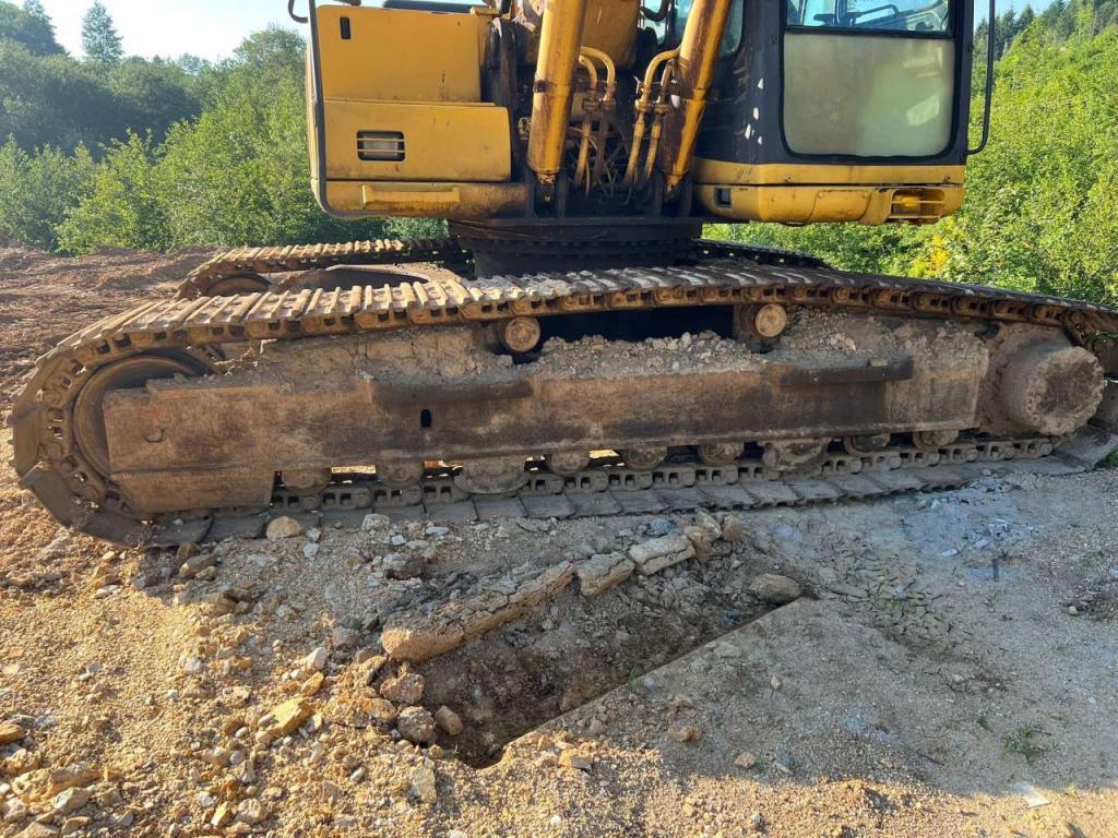 Komatsu PC240NLC-6K Photo 10