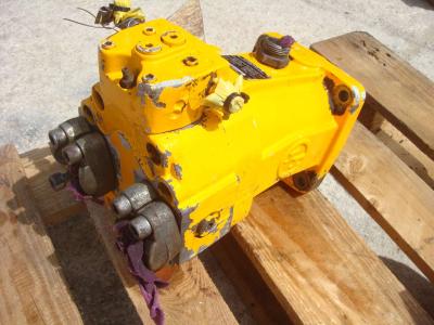 Moteur de transmission pour per Muletto Mecalac 8CXI en vente par OLM 90 Srl