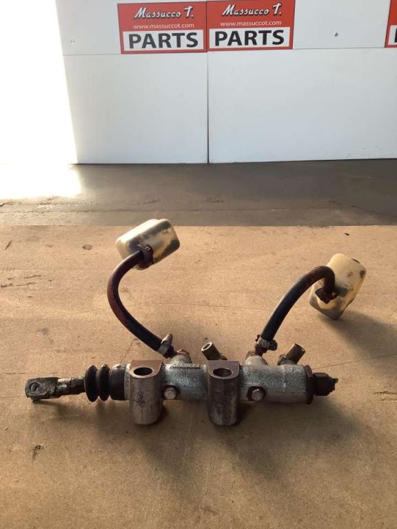 Pompe de frein pour Silla 800 Photo 1