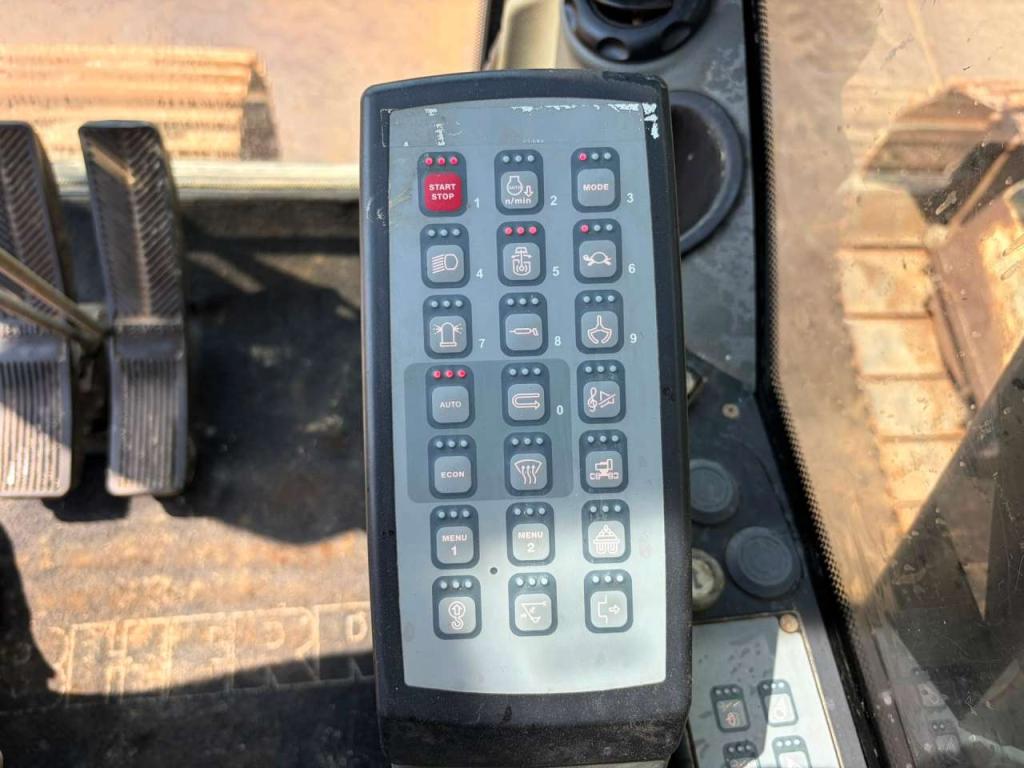 Liebherr R956HD Photo 24