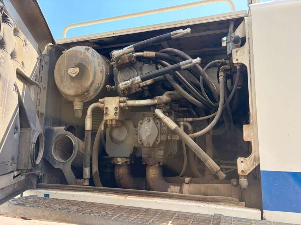 Liebherr R956HD Photo 29