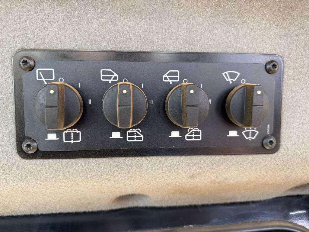 Caterpillar D6T LGP - German Machine / Ripper Valve Photo 14