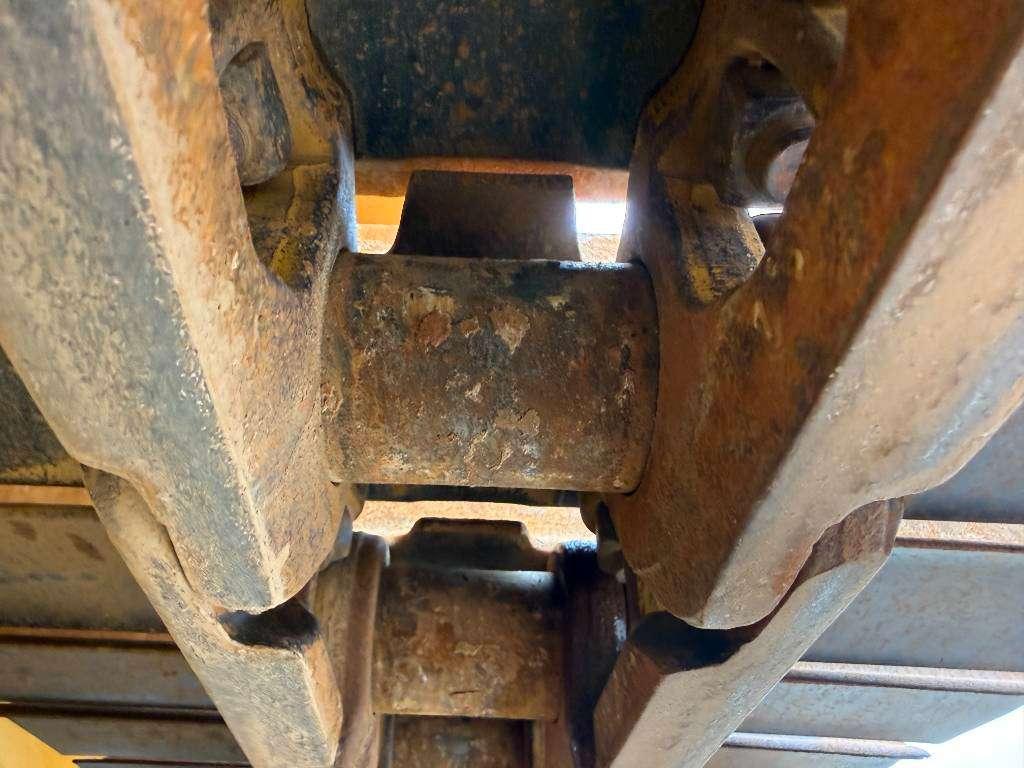 Caterpillar D6T LGP - German Machine / Ripper Valve Photo 24