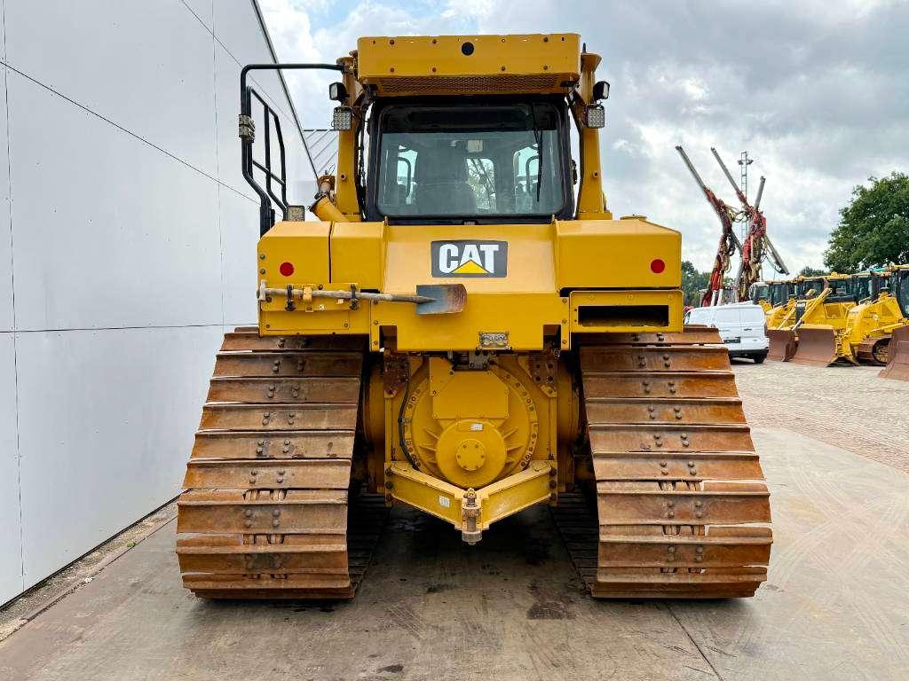 Caterpillar D6T LGP - German Machine / Ripper Valve Photo 3