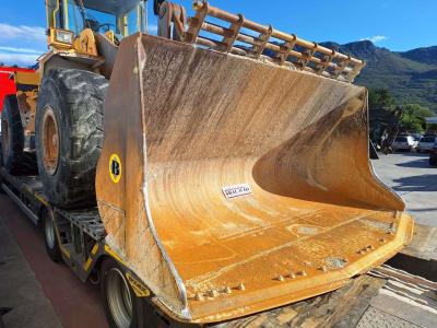 pin-on 2900 mm for Volvo L110, 120 Godet de chargement en vente par Balavto