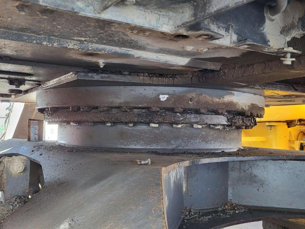 Volvo slewing ring 14577178 for Volvo EC220D, EW180C, EW210C Photo 3