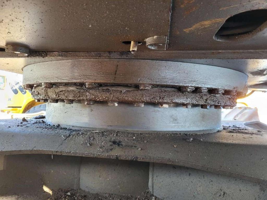 Volvo slewing ring 14577178 for Volvo EC220D, EW180C, EW210C Photo 4