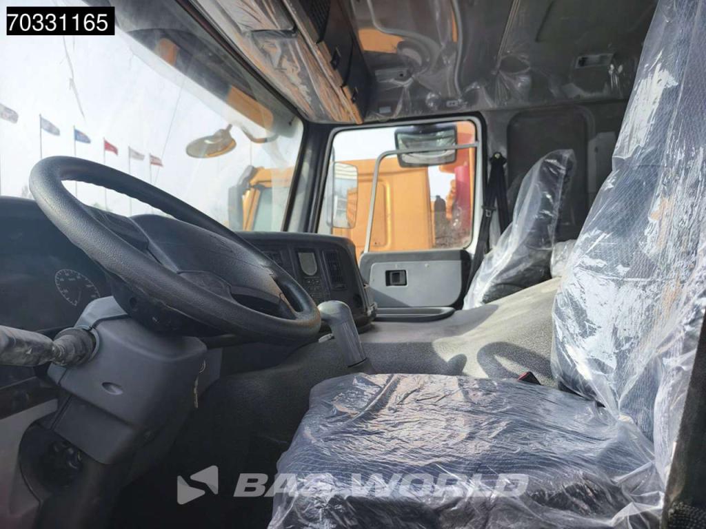 Sinotruk HOWO 371 6X4 Photo 21