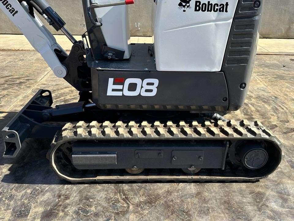 Bobcat E08 Photo 10