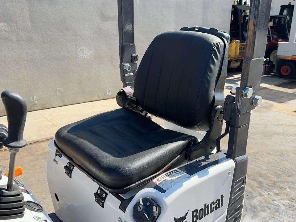Bobcat E08 Photo 14