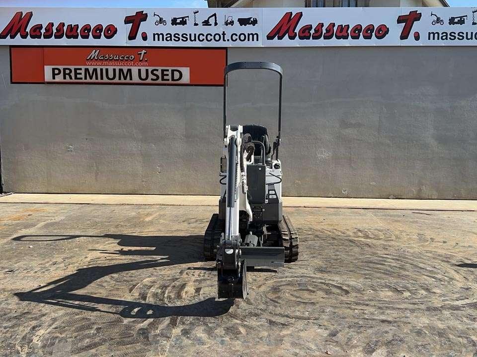 Bobcat E08 Photo 17