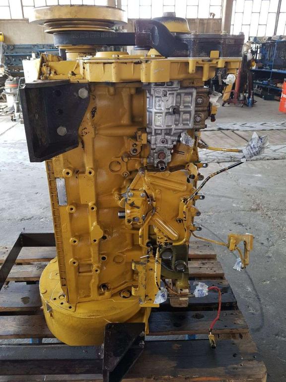 Caterpillar C6.6 Photo 5