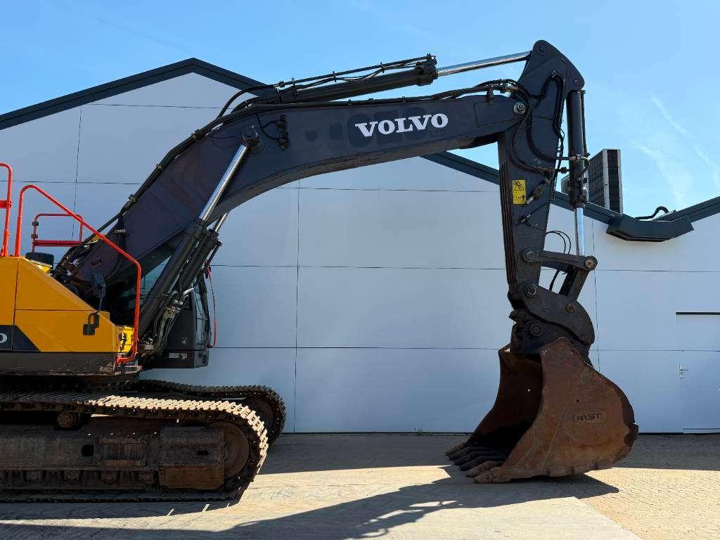 Volvo EC480EL - Top Condition! Rear + Side Camera! Photo 15