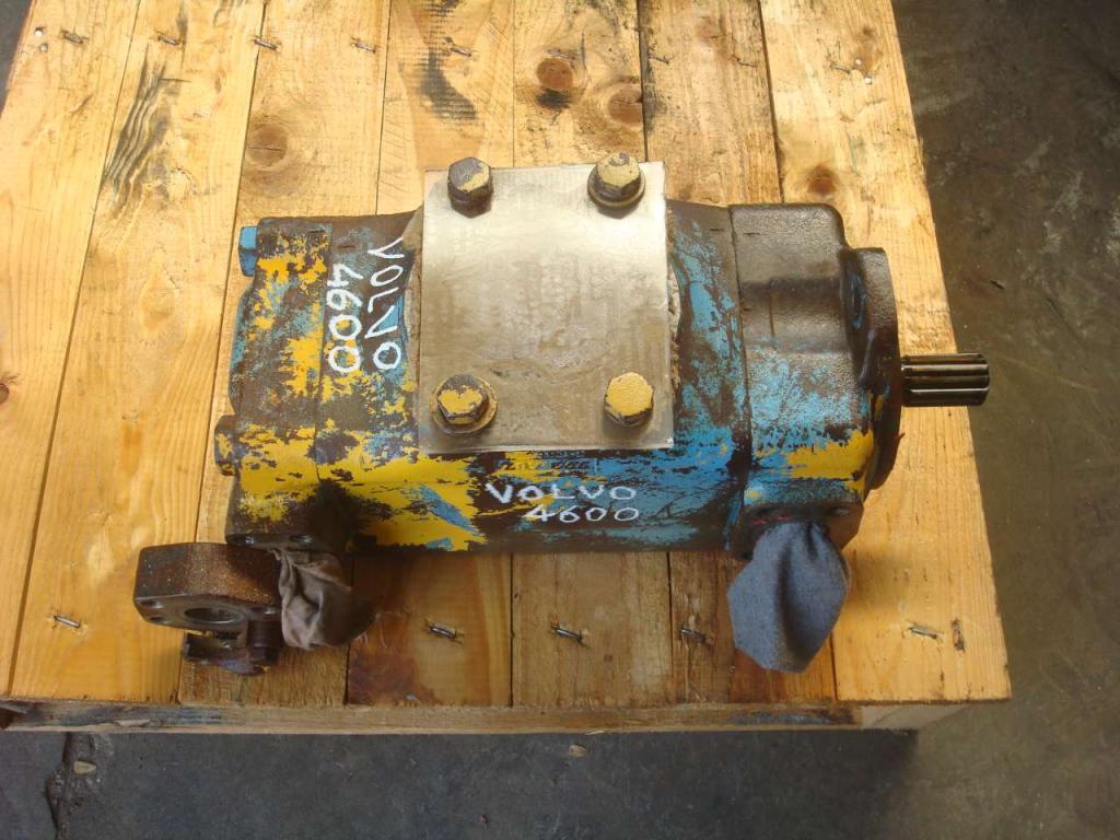 Pompe hydraulique pour Volvo 4600 Photo 1