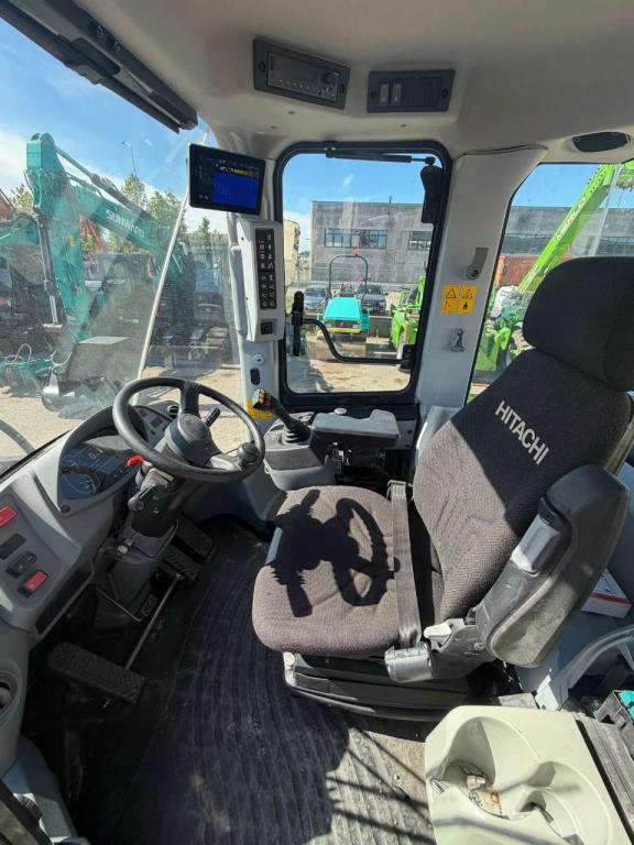 Hitachi zw180-7 Photo 4